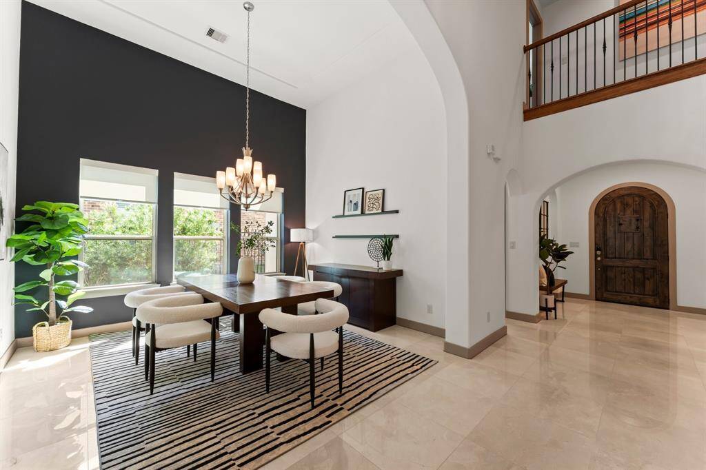 Enjoy Hosting Family and Friends in This Elegant Dining Room