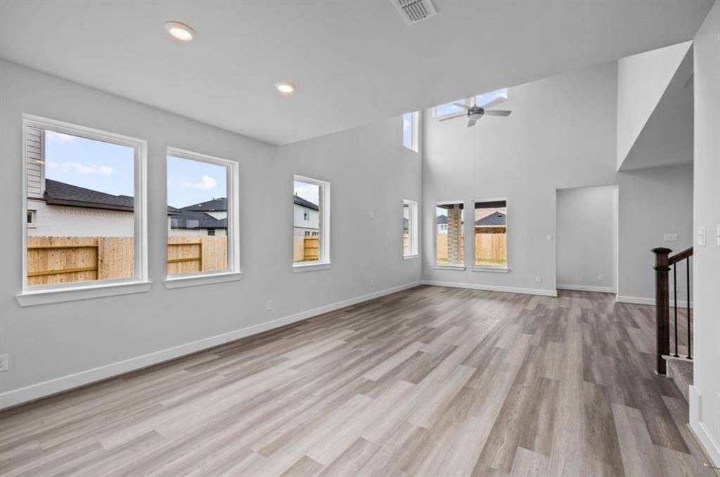 Seamlessly connected to the living area, this elegant dining room offers the perfect setting for intimate dinners or grand gatherings.