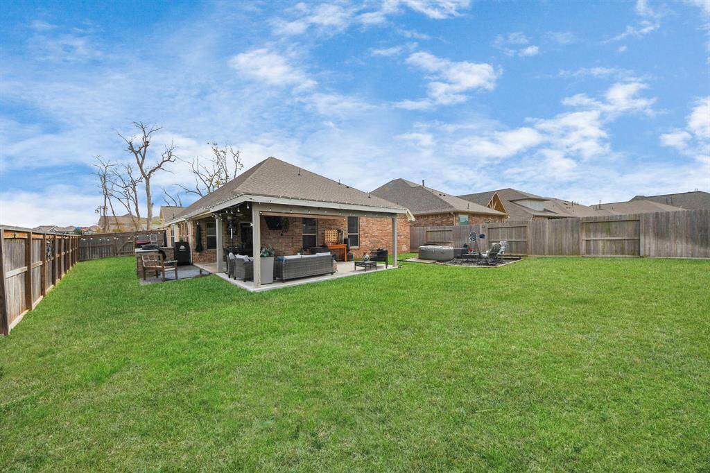 Your huge backyard oasis awaits!