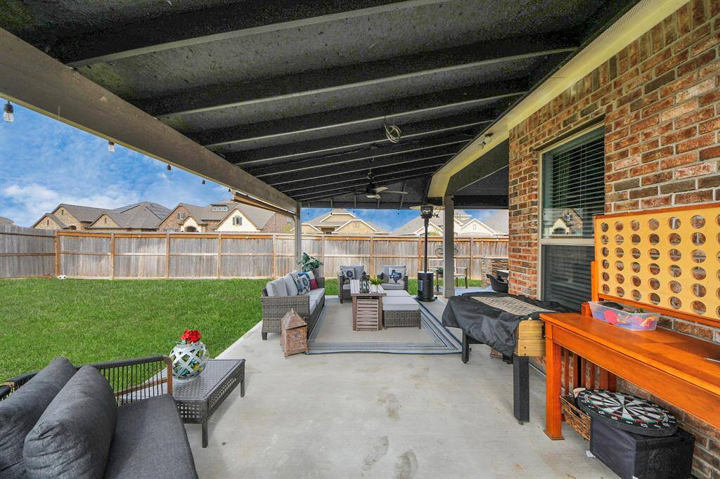 Perfect for morning coffee, family BBQs and more!