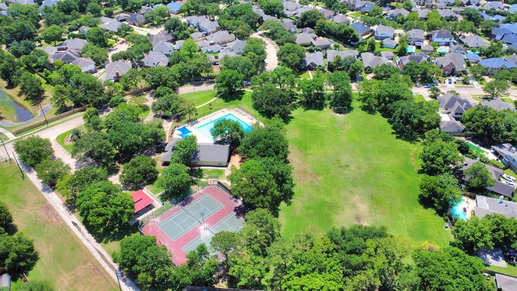 Community amenities include -Tennis courts, Pool, Soccer field, Kids play area.