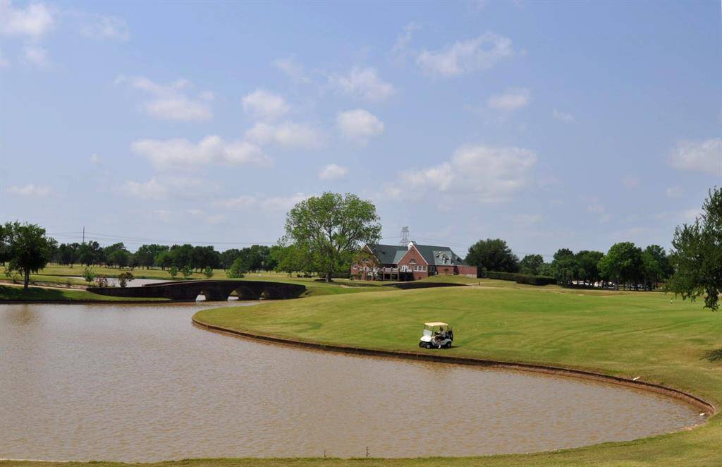 The Greatwood Golf Club offers lush fairways, tranquil lakes, and a picturesque setting right in the heart of the neighborhood.