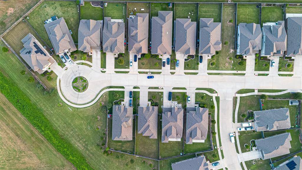 Located on Cul-de-sac with no back neighbors