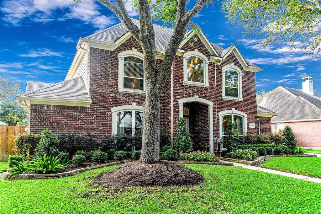 THIS ORIGINAL OWNER HOME HAS BEEN METICULOUSLY CARED FOR AND MAINTAINED SINCE ITS BEEN BUILT IN 1996
