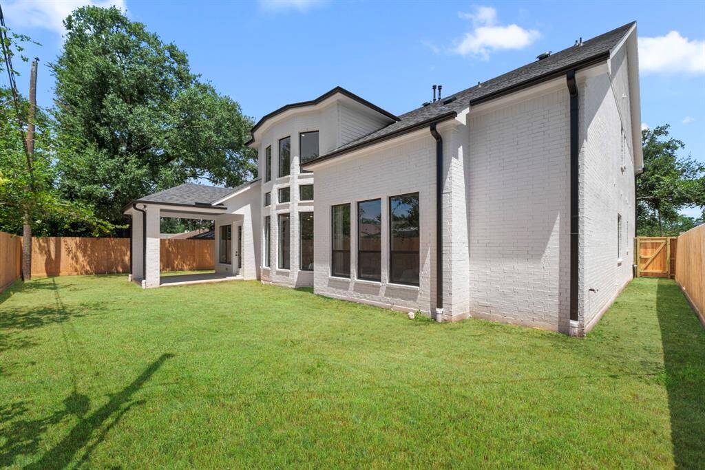 9607 Kerrwood Completed Home Photo. Sod is Not Included.