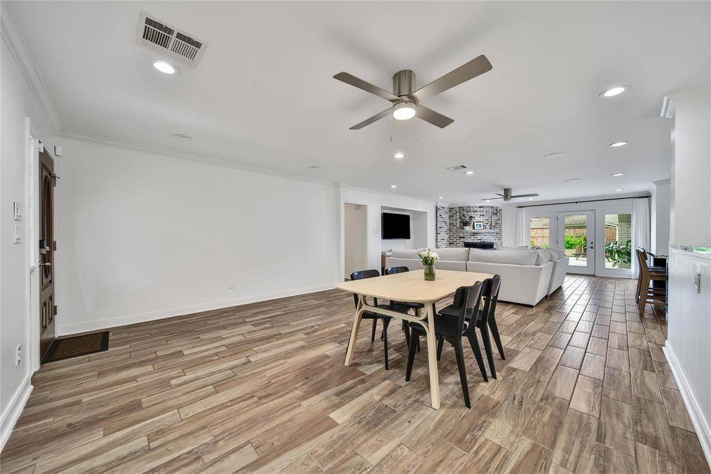 View of dining room :2.