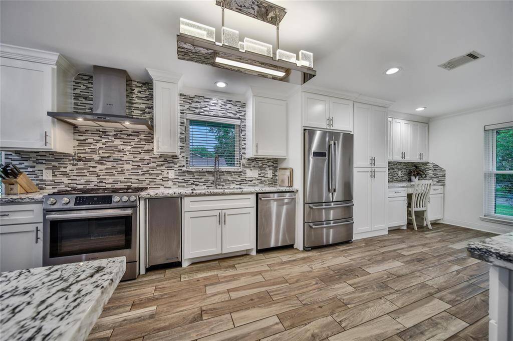 View of kitchen :3.