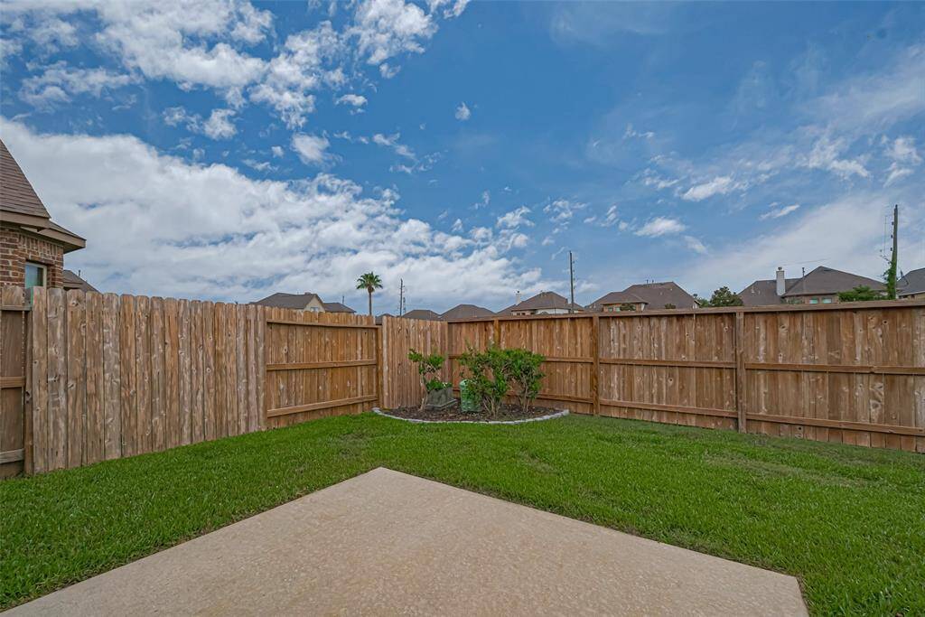 Whether you're envisioning a garden, play area, or future outdoor upgrades, this backyard offers both the space and the setting to bring your vision to life.
