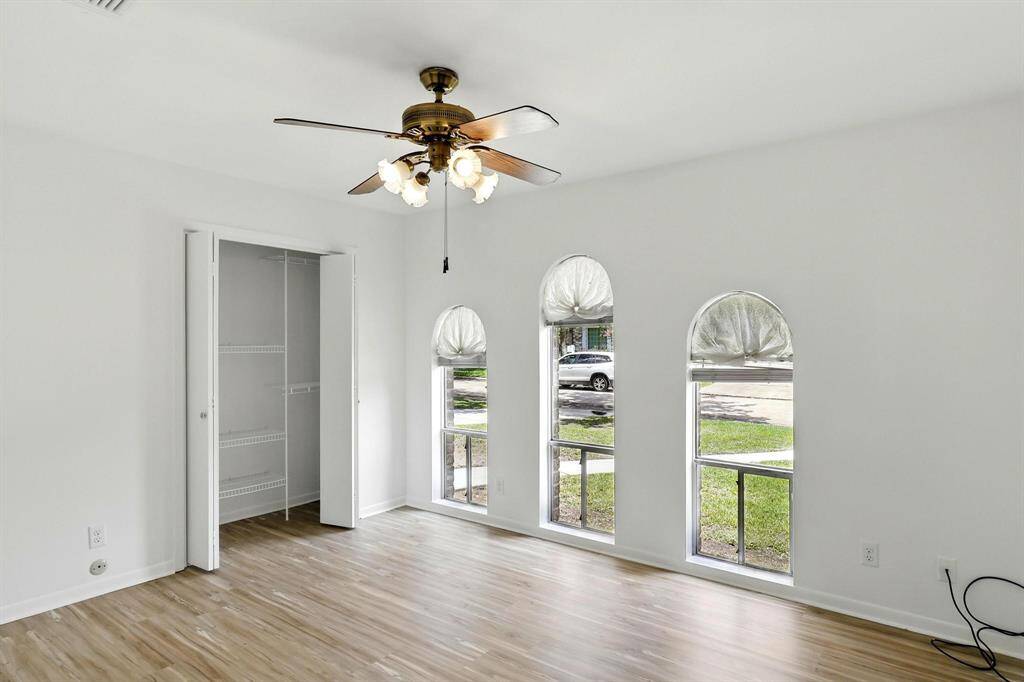 Custom windows are a great architectural detail and allow in plenty of light.