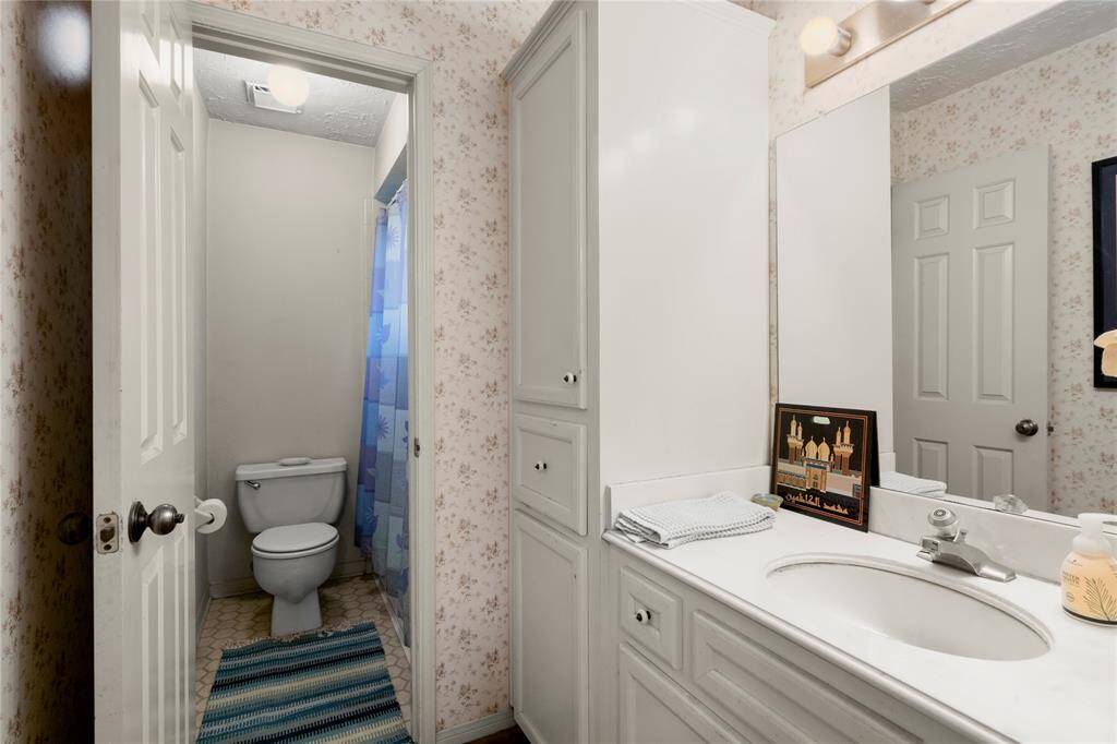 Secondary Bathroom