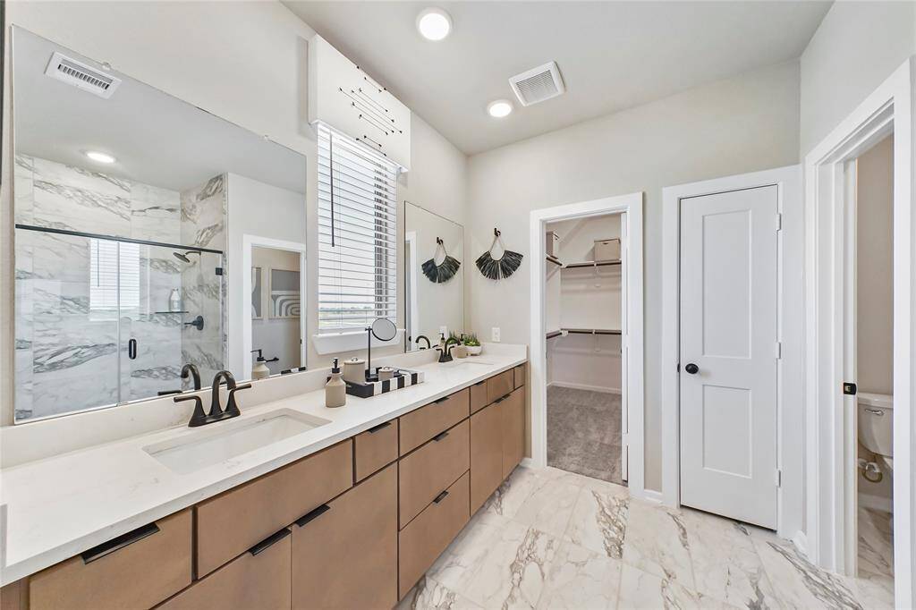 Photos are REPRESENTATIVE of the home /floor plan and are NOT of the actual home.  Selections, features, and room options may vary.  For more info, contact Chesmar Homes.