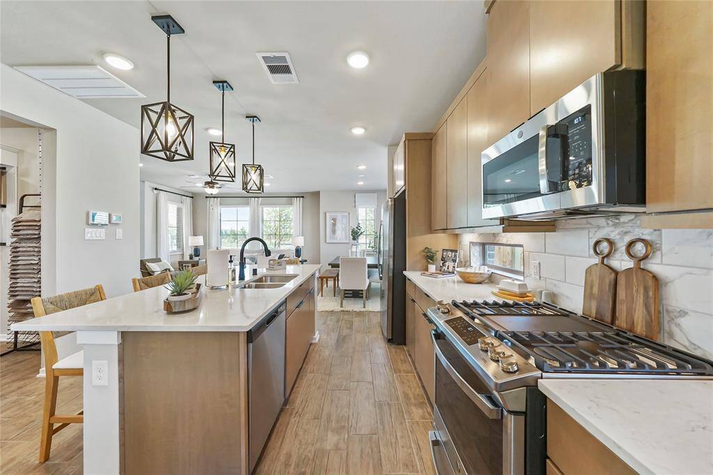 Photos are REPRESENTATIVE of the home /floor plan and are NOT of the actual home.  Selections, features, and room options may vary.  For more info, contact Chesmar Homes.