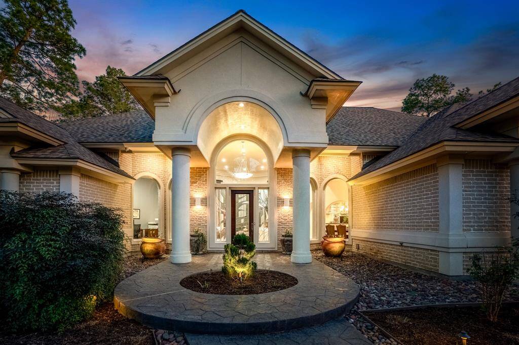 Experience the magic of sunset views and twinkling lights from the spacious lanai, creating the perfect ambiance for relaxation and entertaining. Heated pool and spa invite you to take a dip!