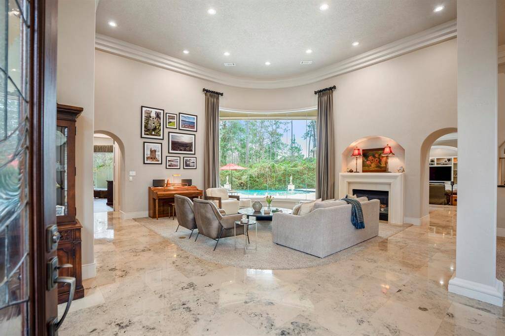 Welcome to 11 Bracebridge Drive, where tranquility meets elegance. This home offers a truly peaceful living experience, with large floor-to-ceiling windows that seamlessly connect you with nature at every turn and smart (tech) automation that makes life easy!