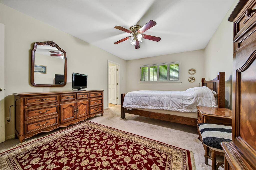View of primary bedroom :2.