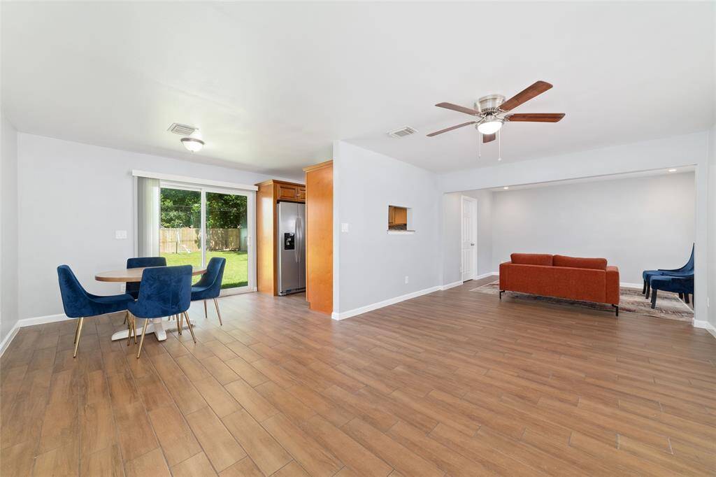 Look at all the natural light!