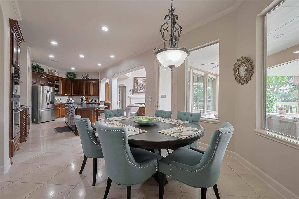 Family Dining