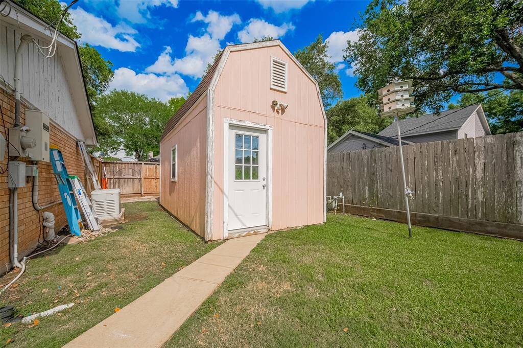 shed