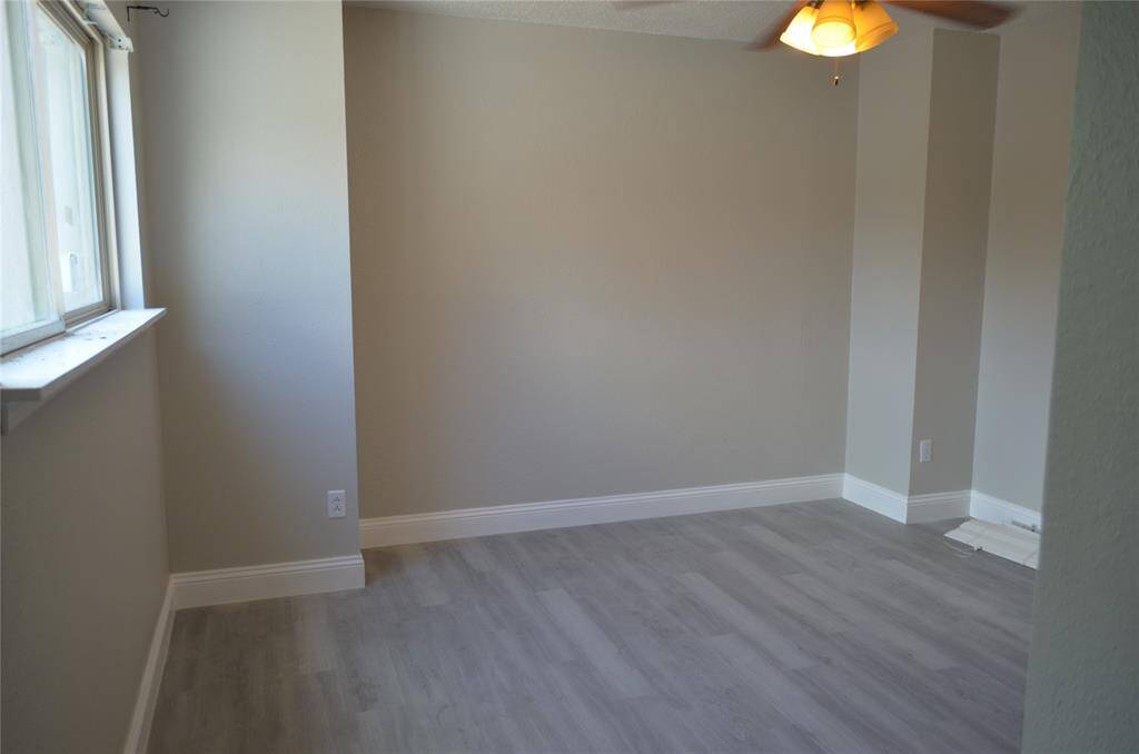 2ND ROOM-UPSTAIRS