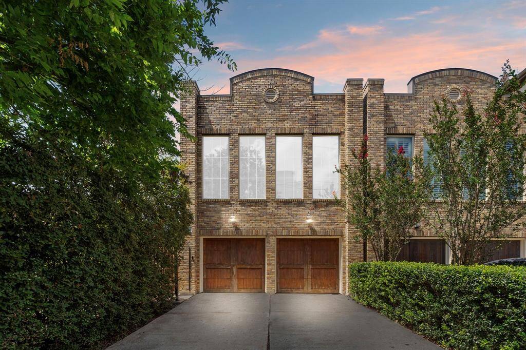 Welcome home to 1226 Peden Street! This stunning 2,305 sqft 2-story home boasts 3 bedrooms, 2 bathrooms, a HOME OFFICE/FLEX ROOM, and so much more!