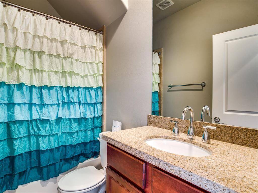 Bathroom on the first floor.