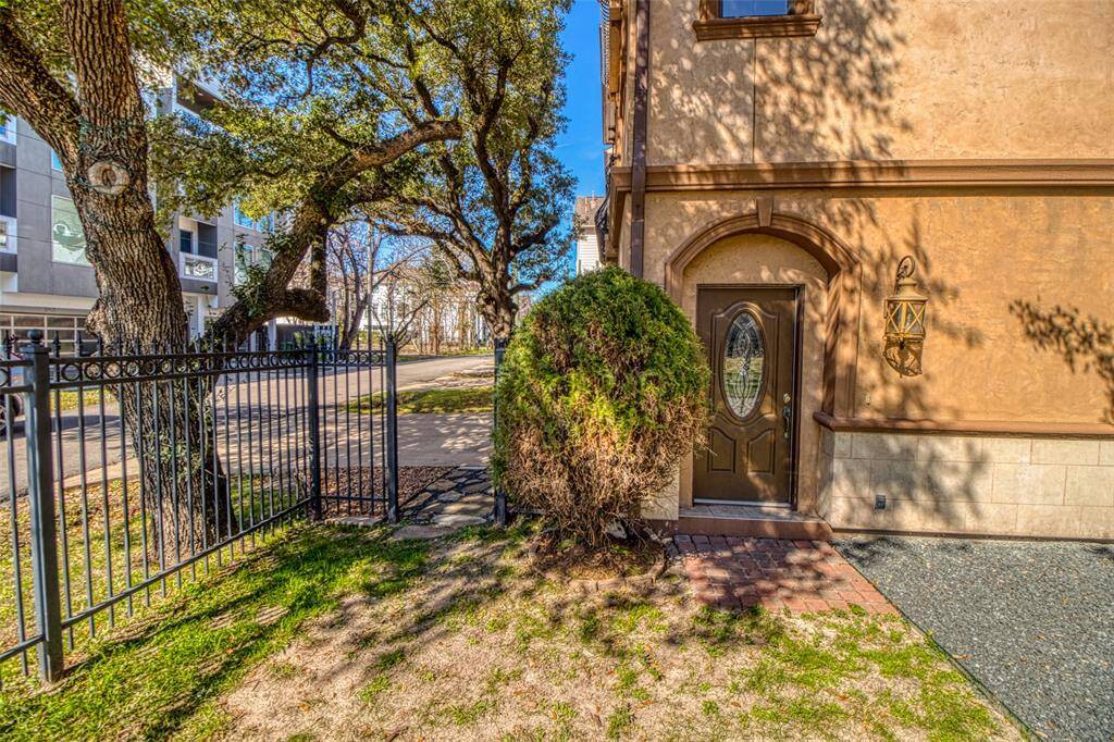 Property Image 38