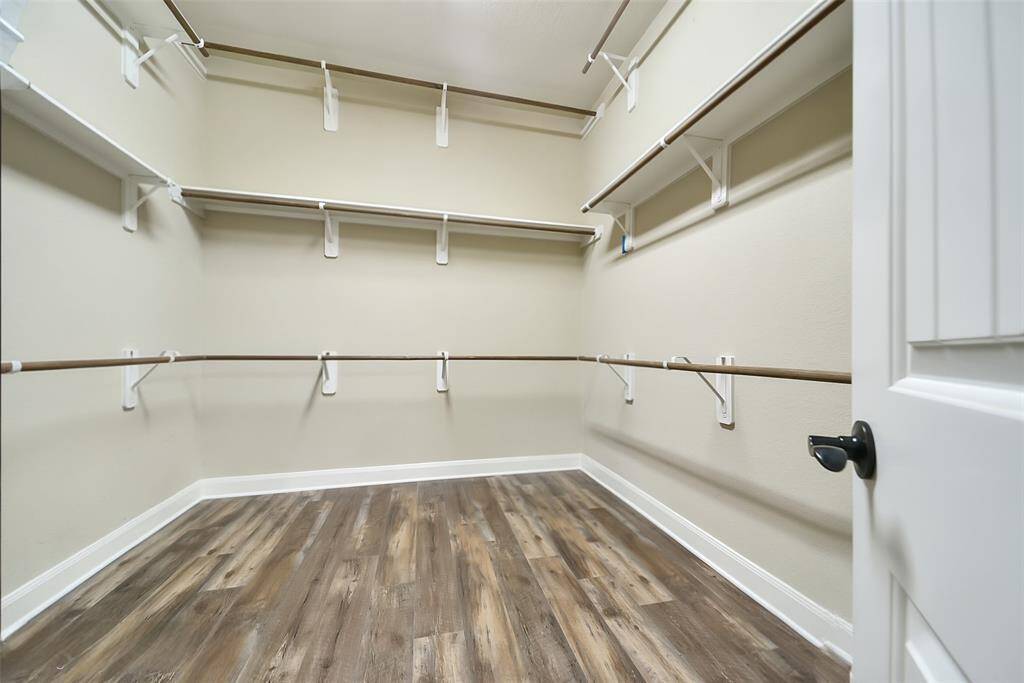 Walk-in-Closet