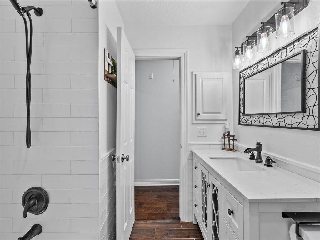 Ensuite Primary bath