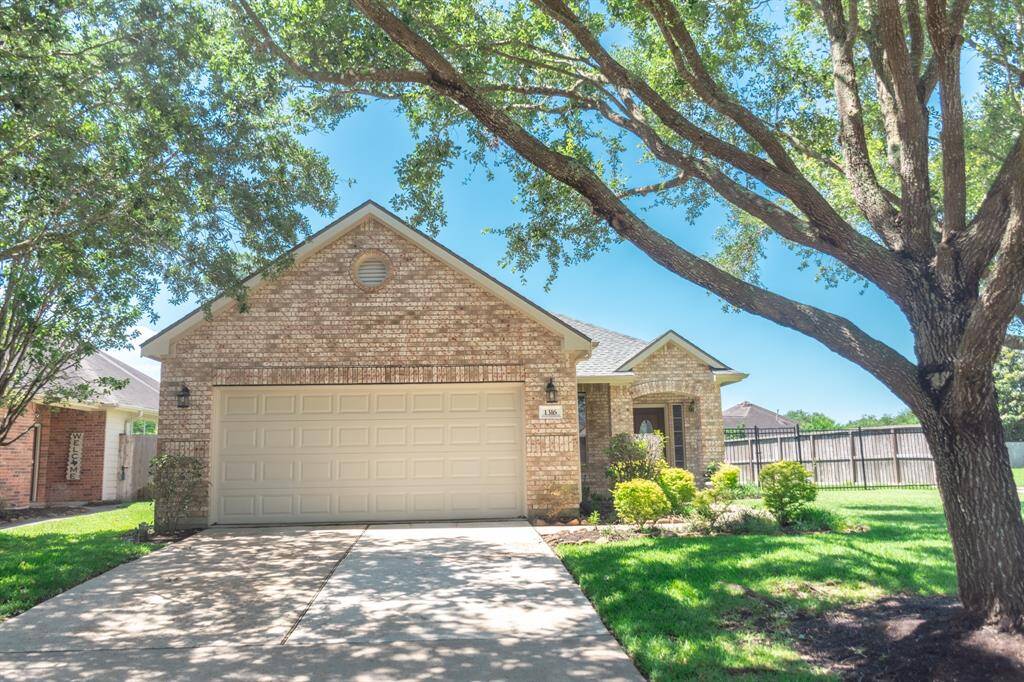 2 car garage offers indoor parking with a garage door opener