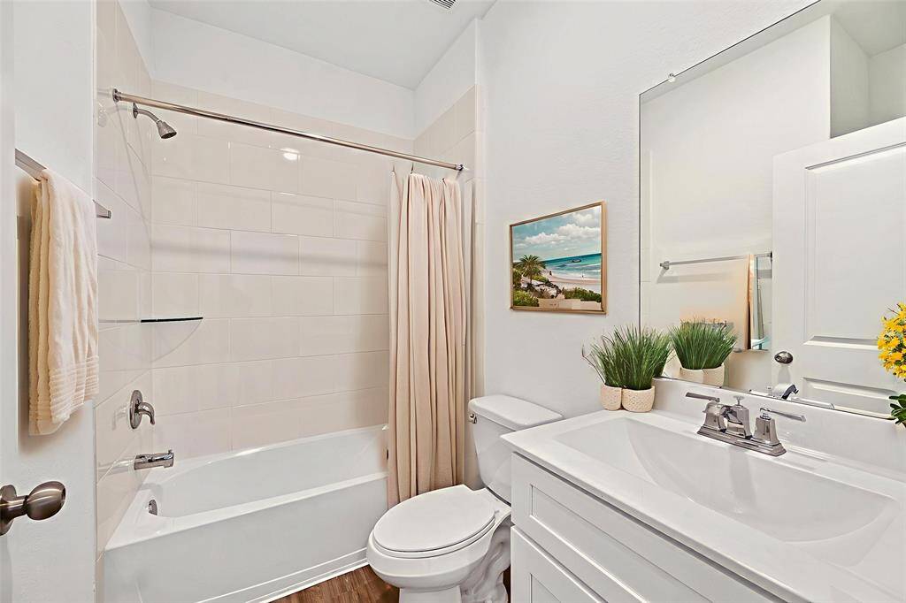 2nd bathroom