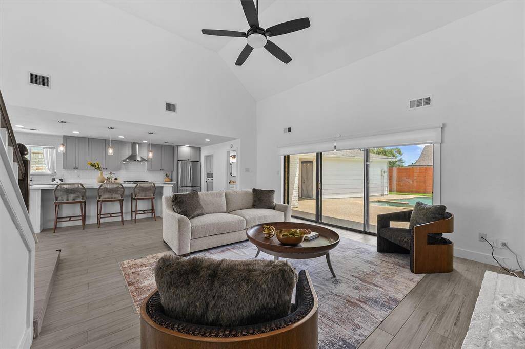 Lovely open concept functional floor plan.