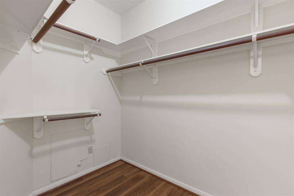 Separate Shower & Tub