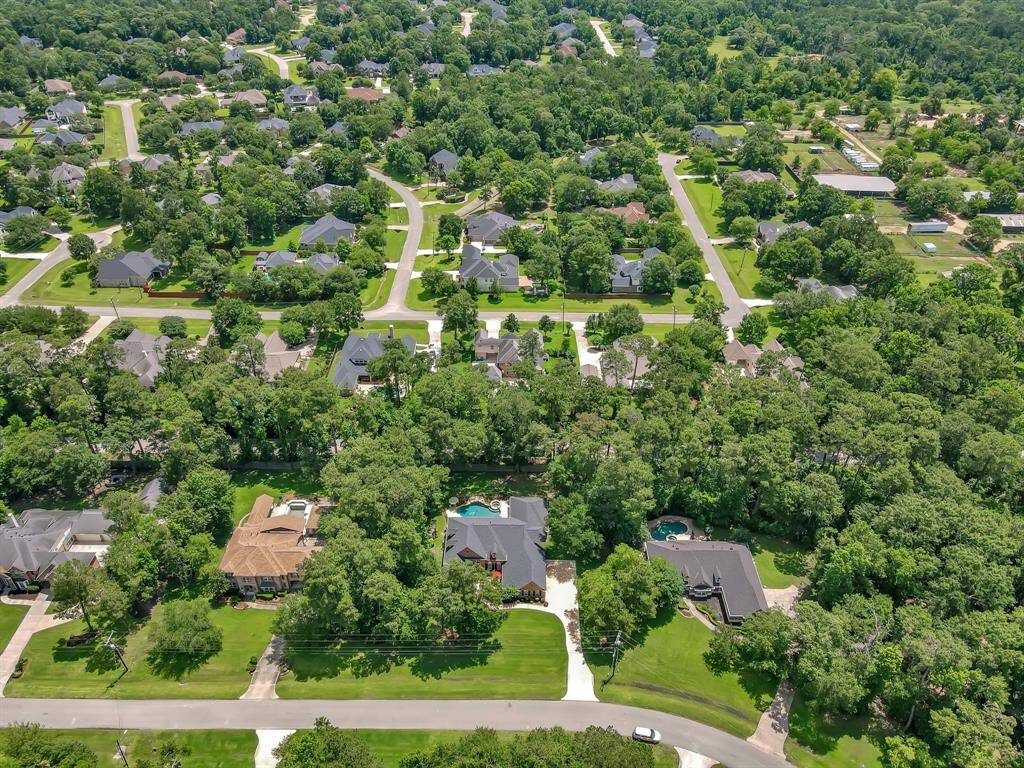 Aerial View of Curving Royal Ridge.