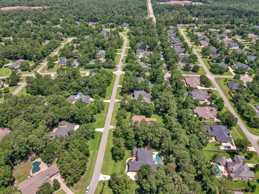 Crighton Ridge Maintains Green Screen Around Every Home.