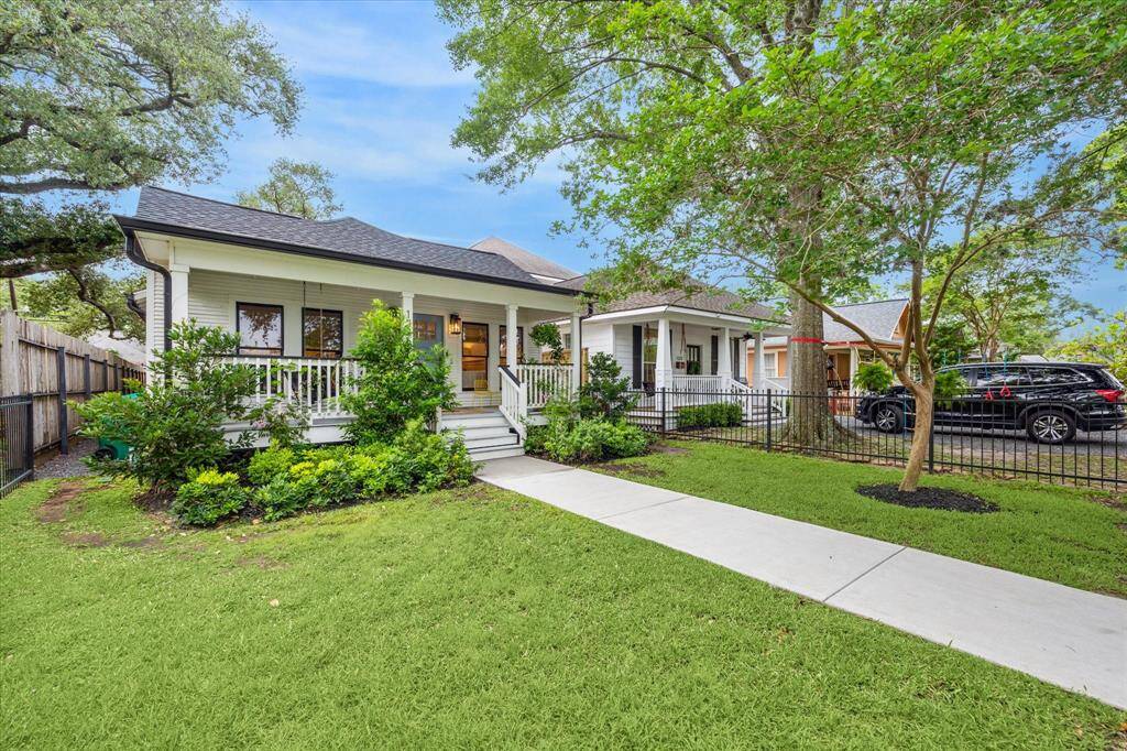 Your front yard offers privacy and accessibility all in one. Mature landscaping makes this home feel extra special.