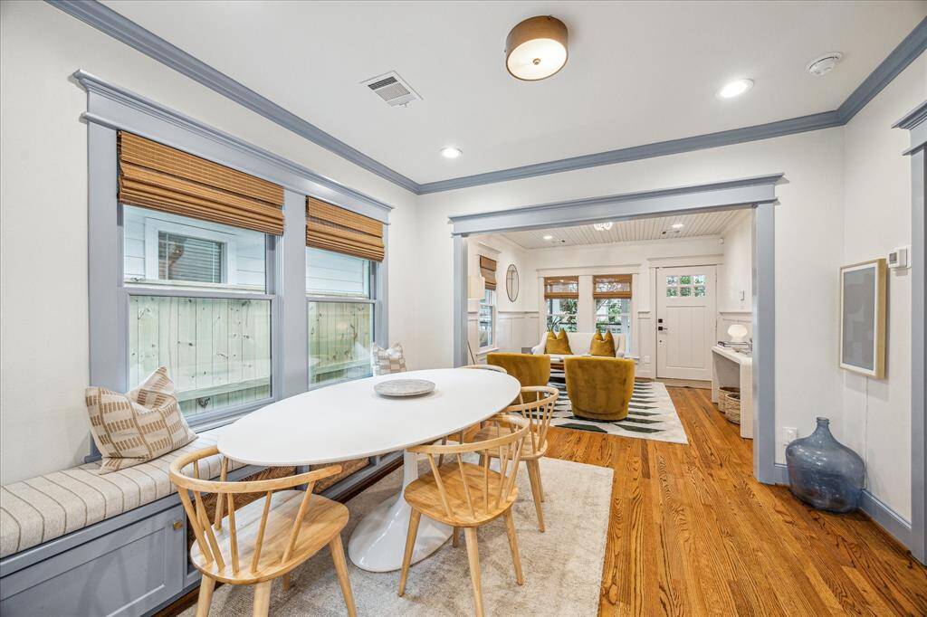 Alternate view of the dining room