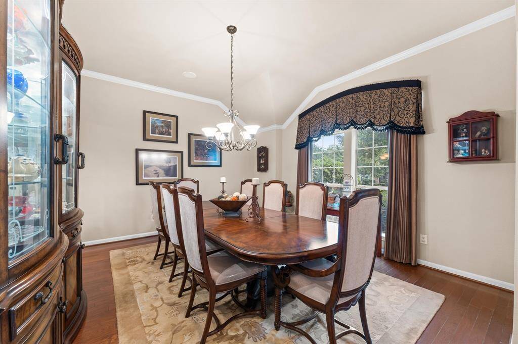Formal dining