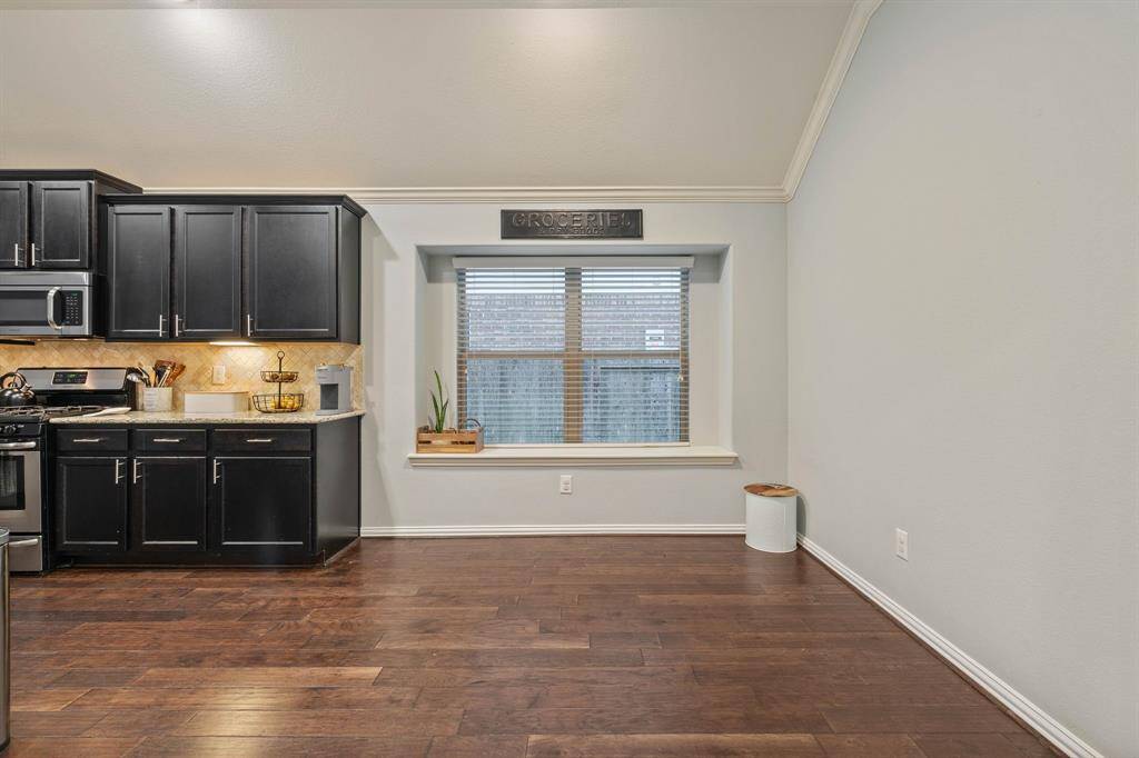 Breakfast area right off kitchen