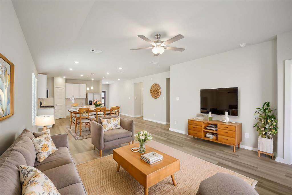 Photo is not of the actual home but is an inspirational photo of builder’s model home and may depict options, furnishings, and/or decorator features that are not included.