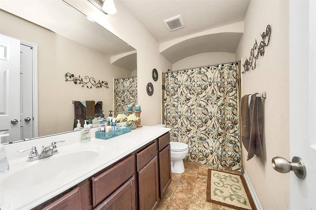Full Bath Upstairs