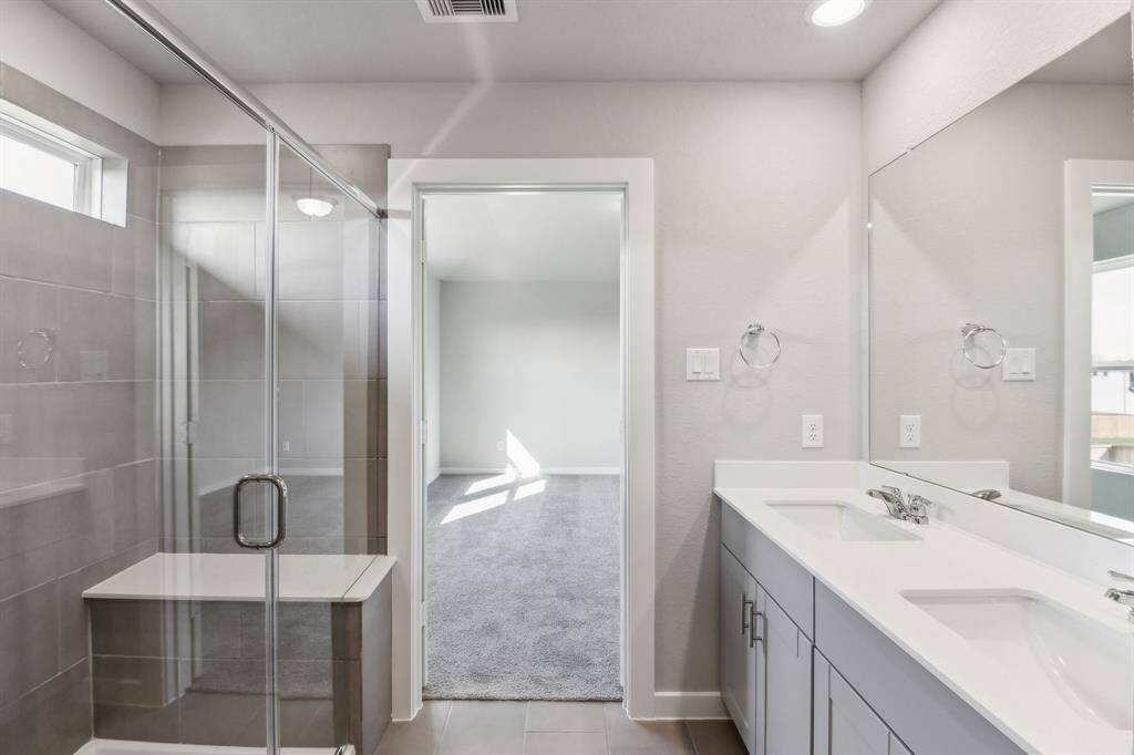 Photo is not of the actual home but is an inspirational photo of builder’s model home and may depict options, furnishings, and/or decorator features that are not included.
