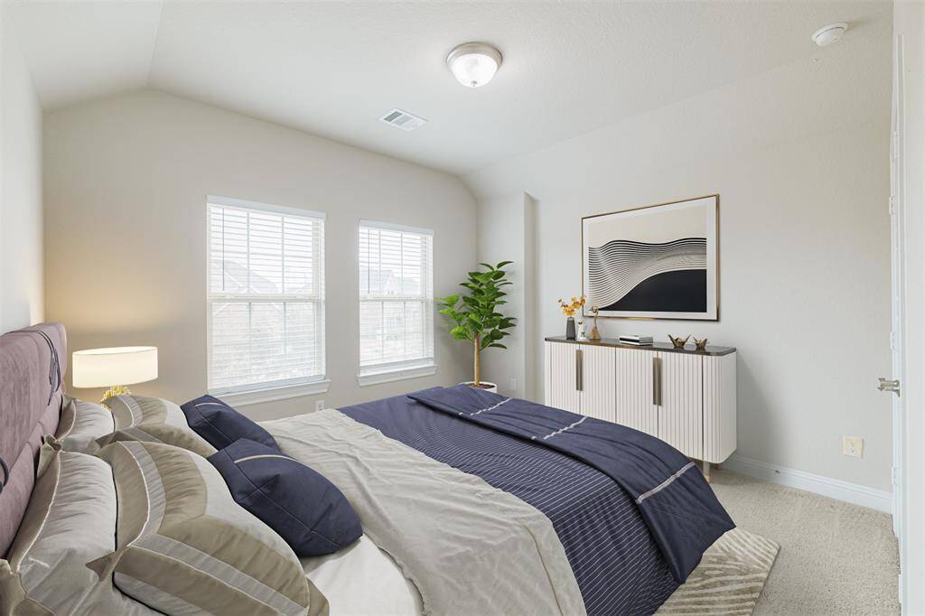 Upstairs Bedroom 3, Ideal for Rest, Work, or Play!
