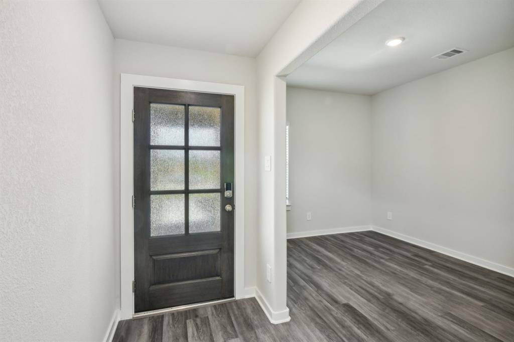 Photo is not of the actual home but is an inspirational photo of builder’s model home and may depict options, furnishings, and/or decorator features that are not included.