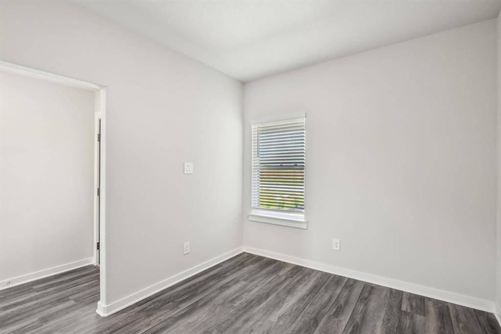 Photo is not of the actual home but is an inspirational photo of builder’s model home and may depict options, furnishings, and/or decorator features that are not included.