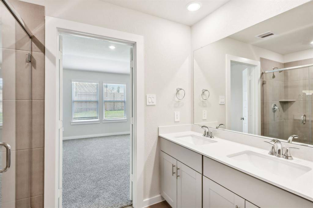 Photo is not of the actual home but is an inspirational photo of builder’s model home and may depict options, furnishings, and/or decorator features that are not included.