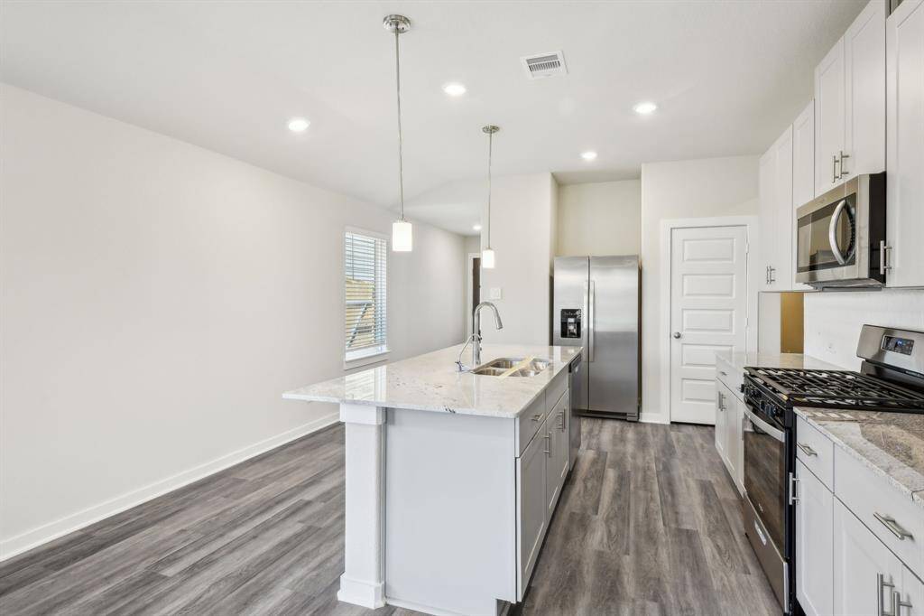 Photo is not of the actual home but is an inspirational photo of builder’s model home and may depict options, furnishings, and/or decorator features that are not included.
