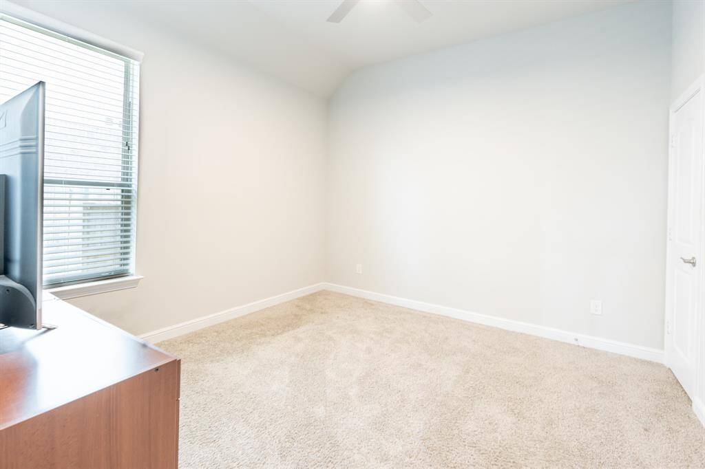 4th secondary bedroom