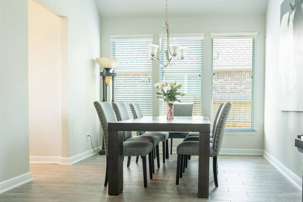Formal Dining