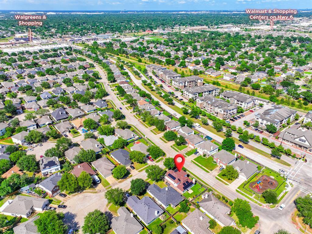 Conveniently located near shopping centers, dining, and top-rated schools — perfect for everyday living and easy commutes