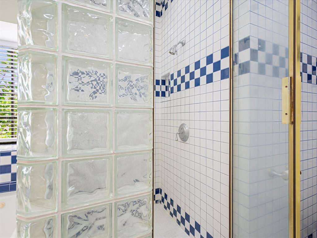 Separate shower